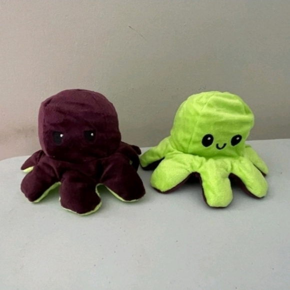 Reversible Octopus (Purple/Green) - Picture 1 of 1